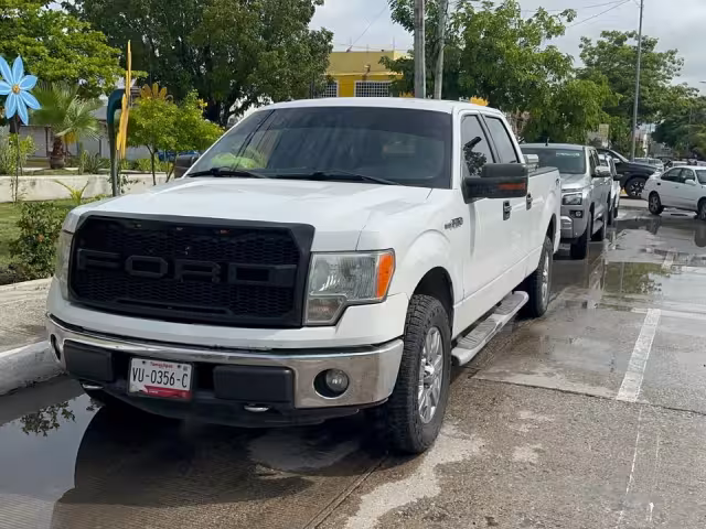 La mañana de este martes ocurrió un leve percance vehicular en la colonia Volcanes de Ciudad del Carmen.