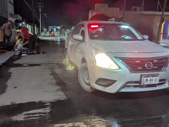 Accidente en Campeche: motociclista lesionado tras derrapar en la colonia Miami