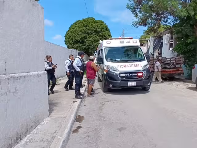 Emergencia en San Joaquín: adolescente se desploma dos veces rumbo a una tienda