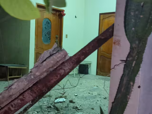 Colapsa techo y fachada de vivienda en la colonia Tacubaya de Quintana Roo; no se reportan lesionados