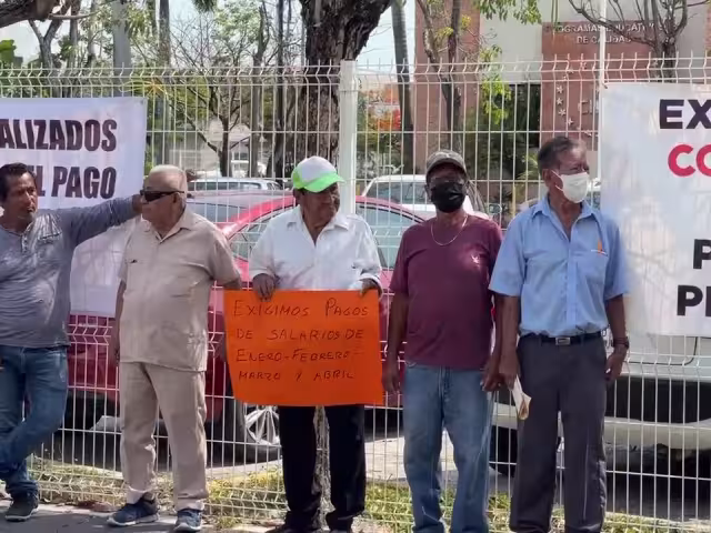 Acusan a la Universidad de Ciudad del Carmen de burlarse del adeudo de jubilados