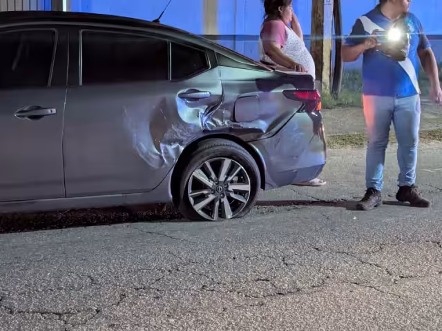 Aparatoso choque en la colonia 23 de Julio movilizó a cuerpos de emergencia.