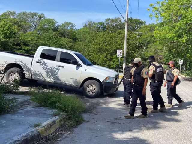 Empresario sufre violento robo en su residencia en Lomas del Castillo