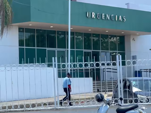 Joven de 28 años moviliza a cuerpos de emergencia en tres puntos de Campeche tras episodios psicóticos.