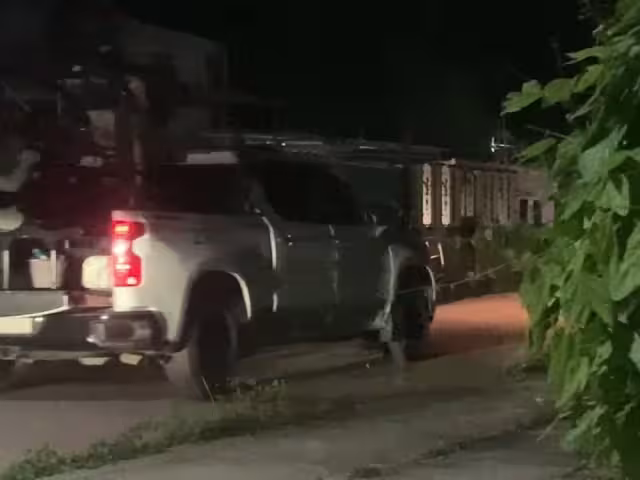 Durante el cateo, dos mujeres adultas mayores sufrieron una crisis nerviosa