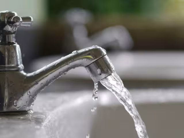 Aguakan informó que algunas colonias de Cancún e Isla Mujeres tendrán baja presión o no contarán el suministro de agua potable 