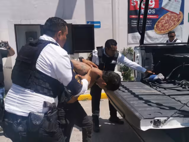 Hombre detenido por robo de celular a joven en San Agustín del Palmar.