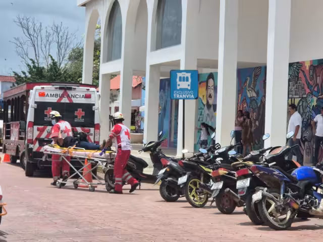 Pánico en el Museo de Champotón por caída de trabajadora