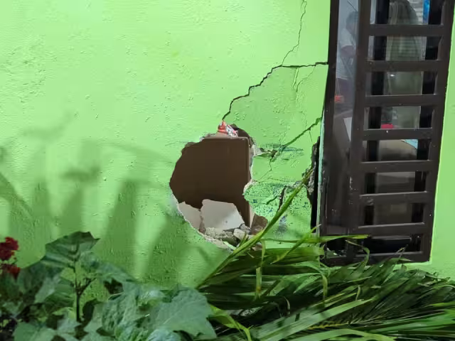 Fiscalía investiga a conductor que chocó y huyó en la colonia Santa Rosalía