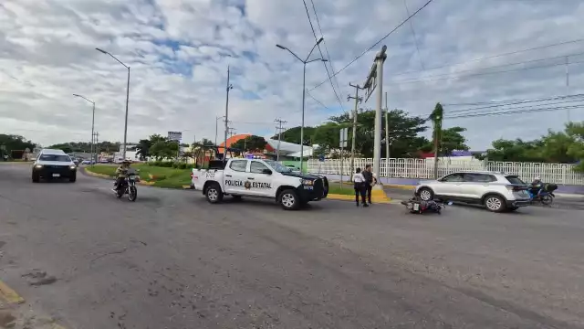 Choque entre taxi y motocicleta deja un lesionado en Ejército Mexicano