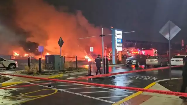 Seis pasajeros del avión que se estrelló eran de México.
