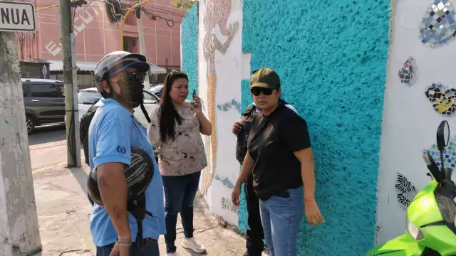 La mujer lesionada fue valorada y trasladada al hospital