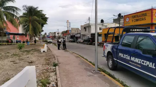 Vecinos de la colonia Renovación Primera Sección reportaron al menos cinco detonaciones de arma de fuego.