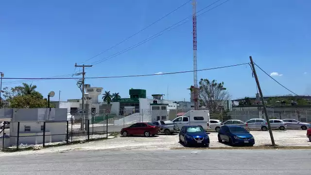 Joven de 19 años fue detenido en Tenabo por vender droga frente a una secundaria.