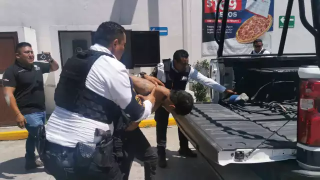 Hombre detenido por robo de celular a joven en San Agustín del Palmar.