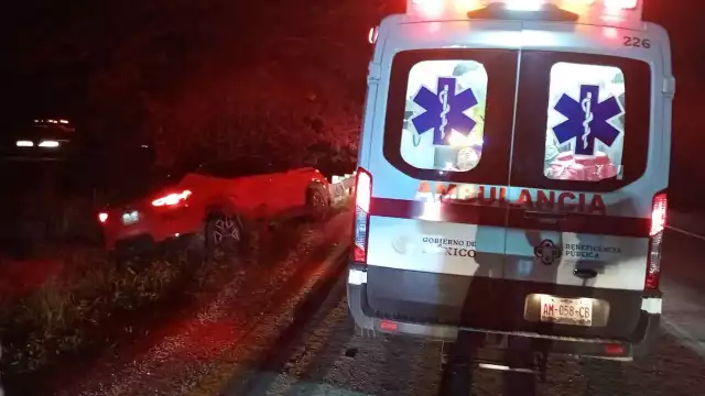 Accidente carretero moviliza a policías y paramédicos en Campeche