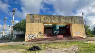 Chetumalenses  desaprueban demolición del estadio “Nacan Ka'an"