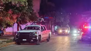 La víctima presentaba heridas producidas con un machete en ambos brazos y golpes.