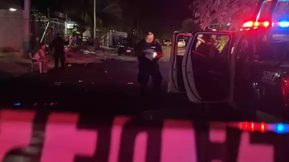 Los oficiales confirmaron la presencia de un hombre lesionado por arma de fuego