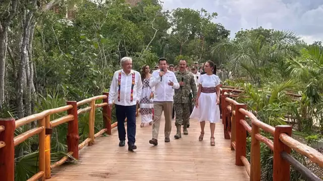 Andrés Manuel López Obrador y Claudia Sheinbaum recorren el Hotel Tren Maya Tulum