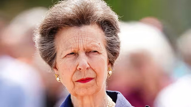 Princesa Ana es hospitalizada tras ser golpeada por un caballo en Gatcombe Park