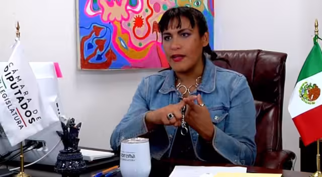 Diputada María Clemente se lanza como reguetonera tras la marcha del orgullo LGBTQ+