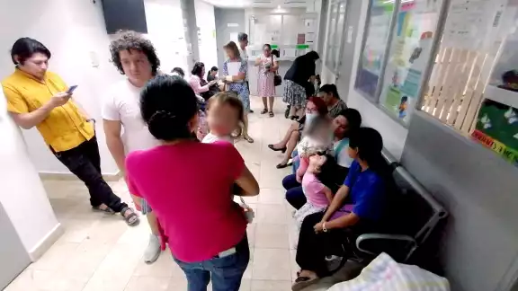 Algunos derechohabientes comentaron que llegaron desde Isla Mujeres para consultar, implicando gasto en transportación, pero no recibieron el servicio