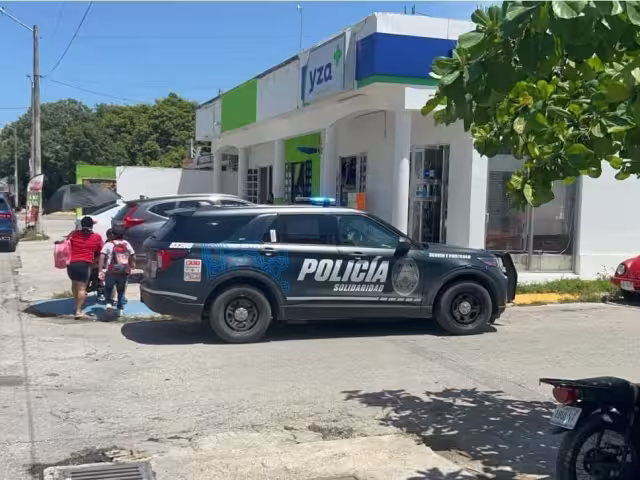 Una patrulla que circulaba por los alrededores, se percató de la actitud sospechosa de los sujetos