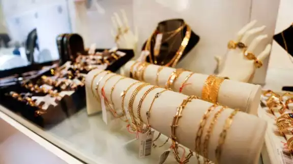 Joyería de oro pierde fama entre pobladores Joyería de oro pierde fama entre pobladores