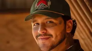 Christian Nodal reaparece en redes con sesión fotográfica al 'natural'