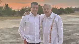 Gobernador de Chiapas recibe al presidente Andrés Manuel López Obrador en Tapachula