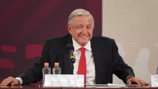 AMLO llama a disfrutar la final de la Liga MX; "no se pongan nerviosos", aconseja