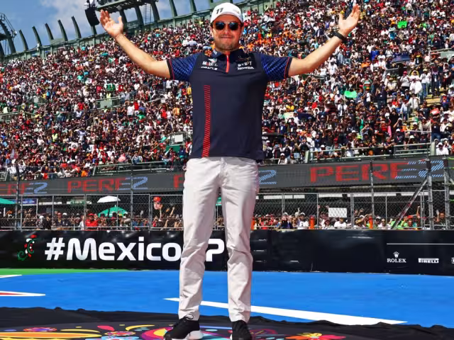 Checo estará de vuelta para 2026 en la F1