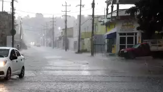 Clima en Campeche 21 de  septiembre:  Se prevén lluvias fuertes por Onda Tropical 24  