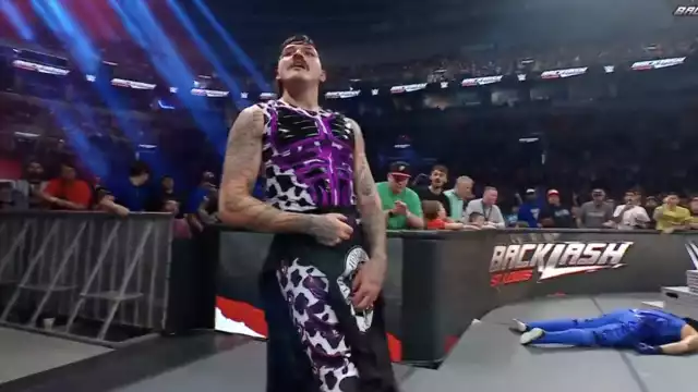 Penta en el piso tras la derrota