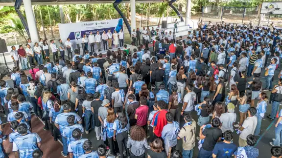 En posgrado, se imparten 3 programas, entre ellos las maestrías en Ciencias ambientales y maestría en administración en negocios y el doctorado en ciencias ambientales En posgrado, se imparten 3 programas, entre ellos las maestrías en Ciencias ambientales y maestría en administración en negocios y el doctorado en ciencias ambientales