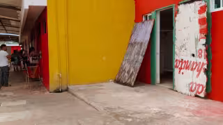 La principal central de abastos de Hecelchakán emana “ríos” de sangre, y baños pestilentes