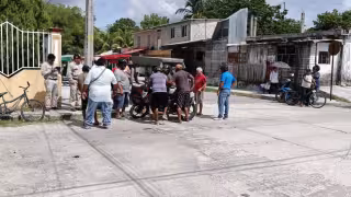 Motociclista y menor lesionados tras choque en Escárcega.