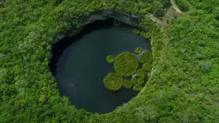 Este es el cenote más profundo del mundo y no está en Yucatán
