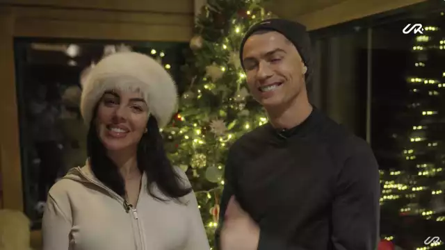 EL mensaje de navidad de la familia de CR7