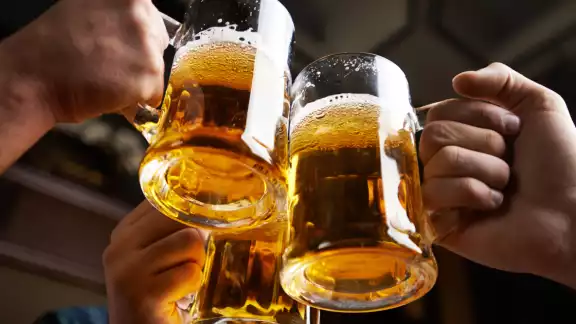 La cerveza, una bebida de tradición La cerveza, una bebida de tradición