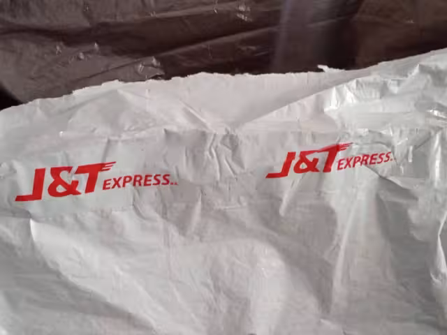 Pese a la entrega del paquete, en el interior hacían falta artículos de valor