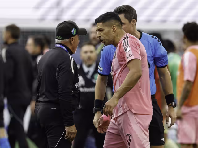 Suárez no soportó perder la final de la Leagues Cup 2025 y explotó contra rivales.