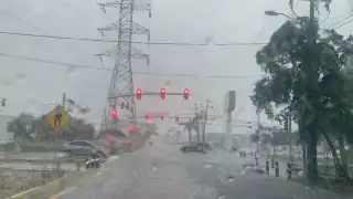 Intensa lluvia sorprende a cancunenses hoy 17 de septiembre: VIDEO 