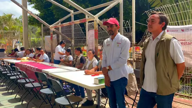 Las autoridades federales tienen como meta entregar seis mil 102 tarjetas SIM en los 13 Municipios