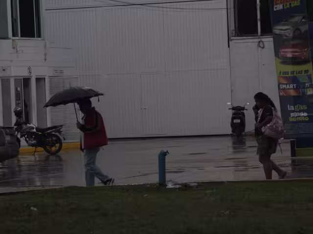 Se recomienda a la población cancunense el salir con precaución en caso de lluvias