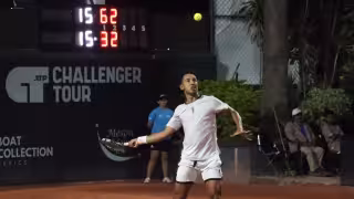 Hugo Dellien vence a Joshua Sheehy; avanza a cuartos de final en el Yucatán Open Challenger 75 