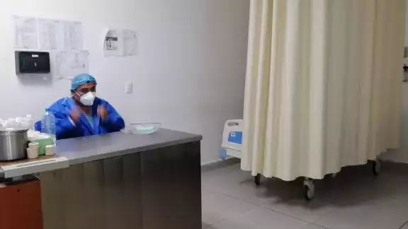 Pacientes del Hospital Comunitario acusan que tienen a pasantes que sólo los maltratan y regañan