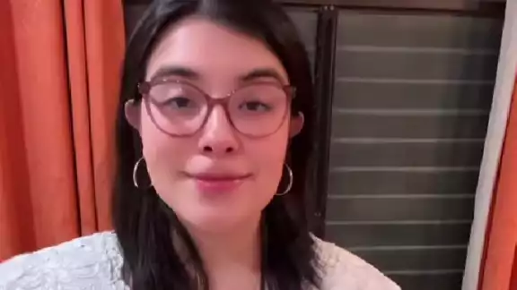 Una creadora de contenido en TikTok realizo un cover del grupo Mono No Aware Una creadora de contenido en TikTok realizo un cover del grupo Mono No Aware