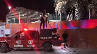 Menores jugando con “chispitas” desatan incendio en plantel escolar